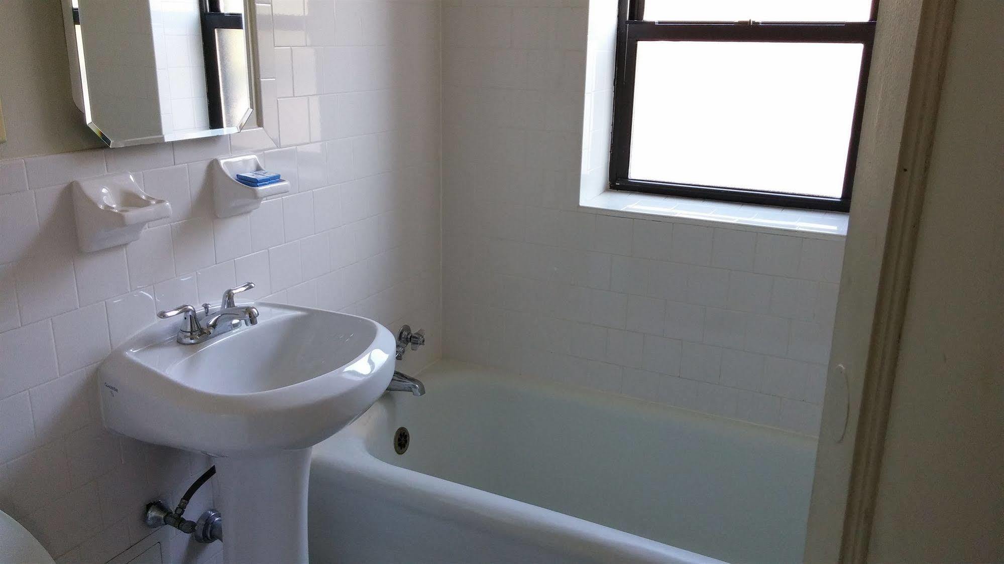 Hotel Riviera Newark Dış mekan fotoğraf