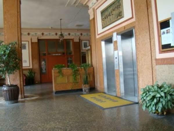 Hotel Riviera Newark Dış mekan fotoğraf